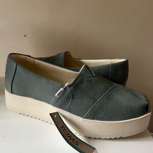TOMS